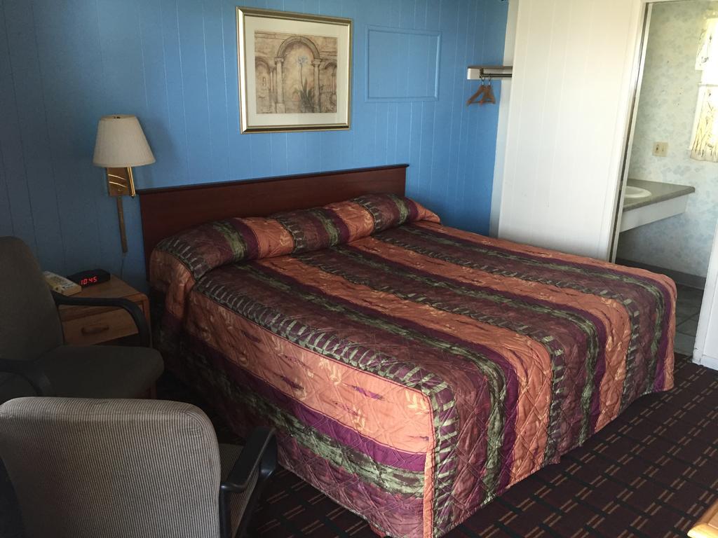 Rainbow Motel Montpelier Экстерьер фото